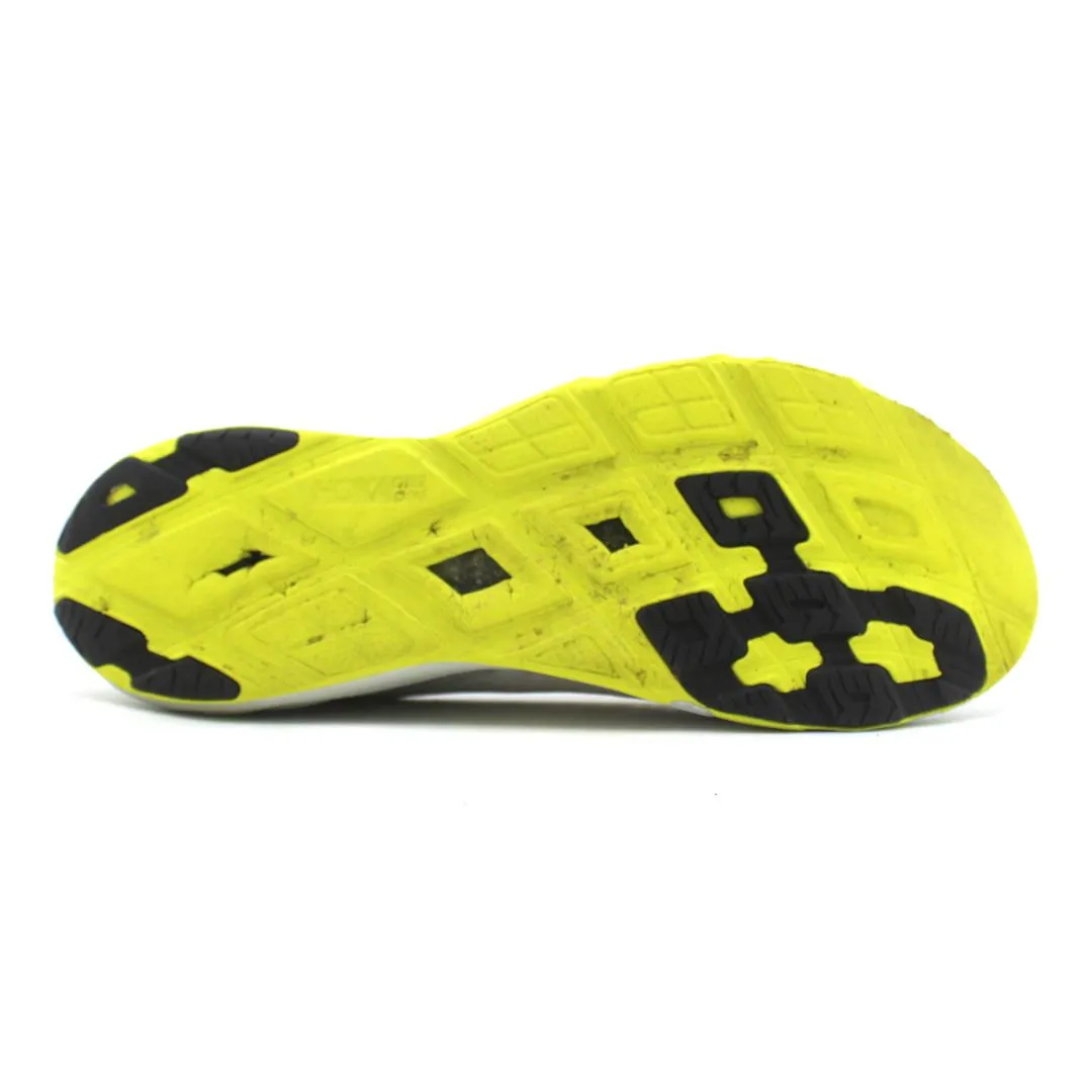 HOKA ONE ONE CARBON ROCKET