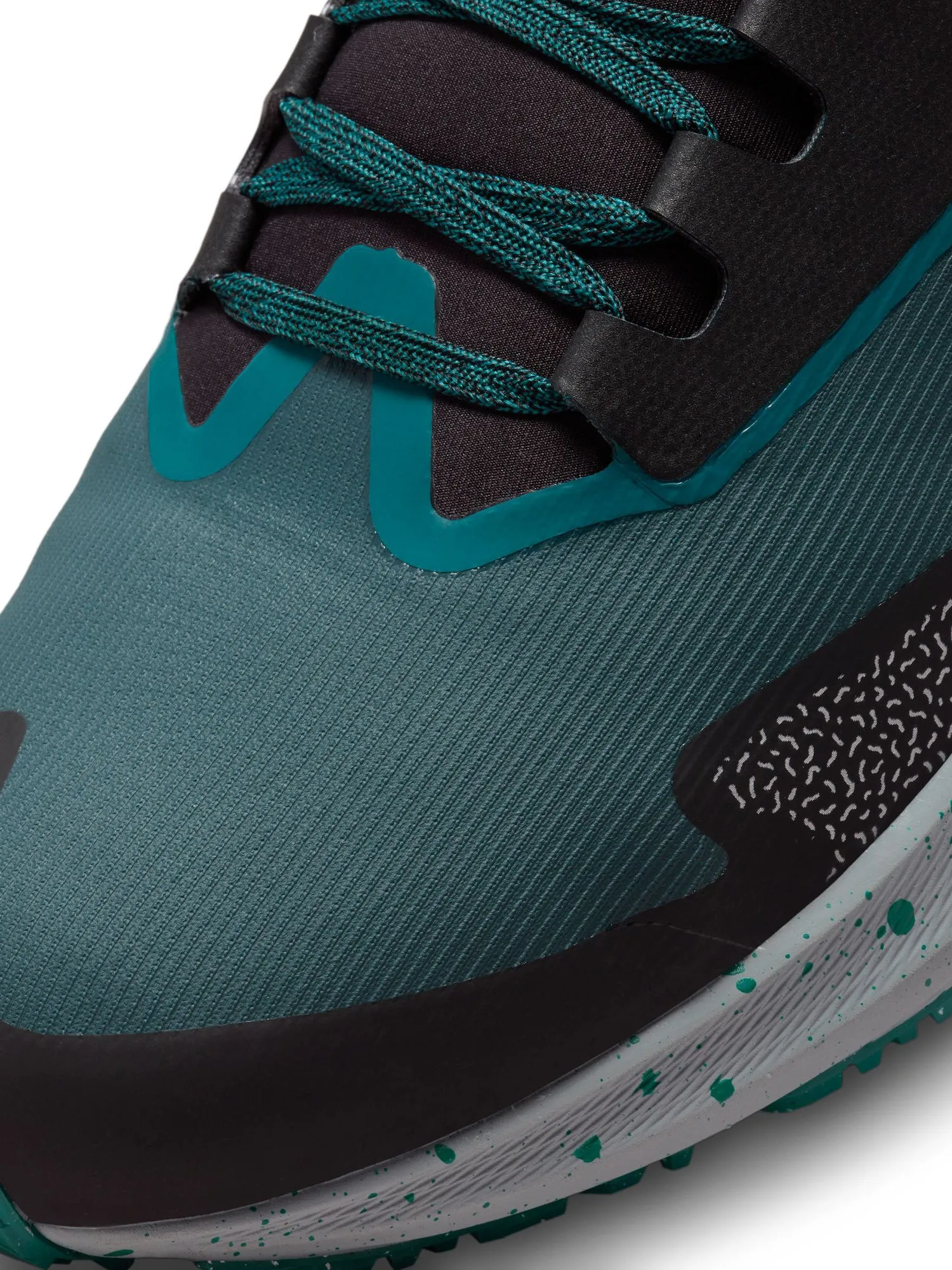 Nike Air Zoom Pegasus 39 Shield Men's Shoes