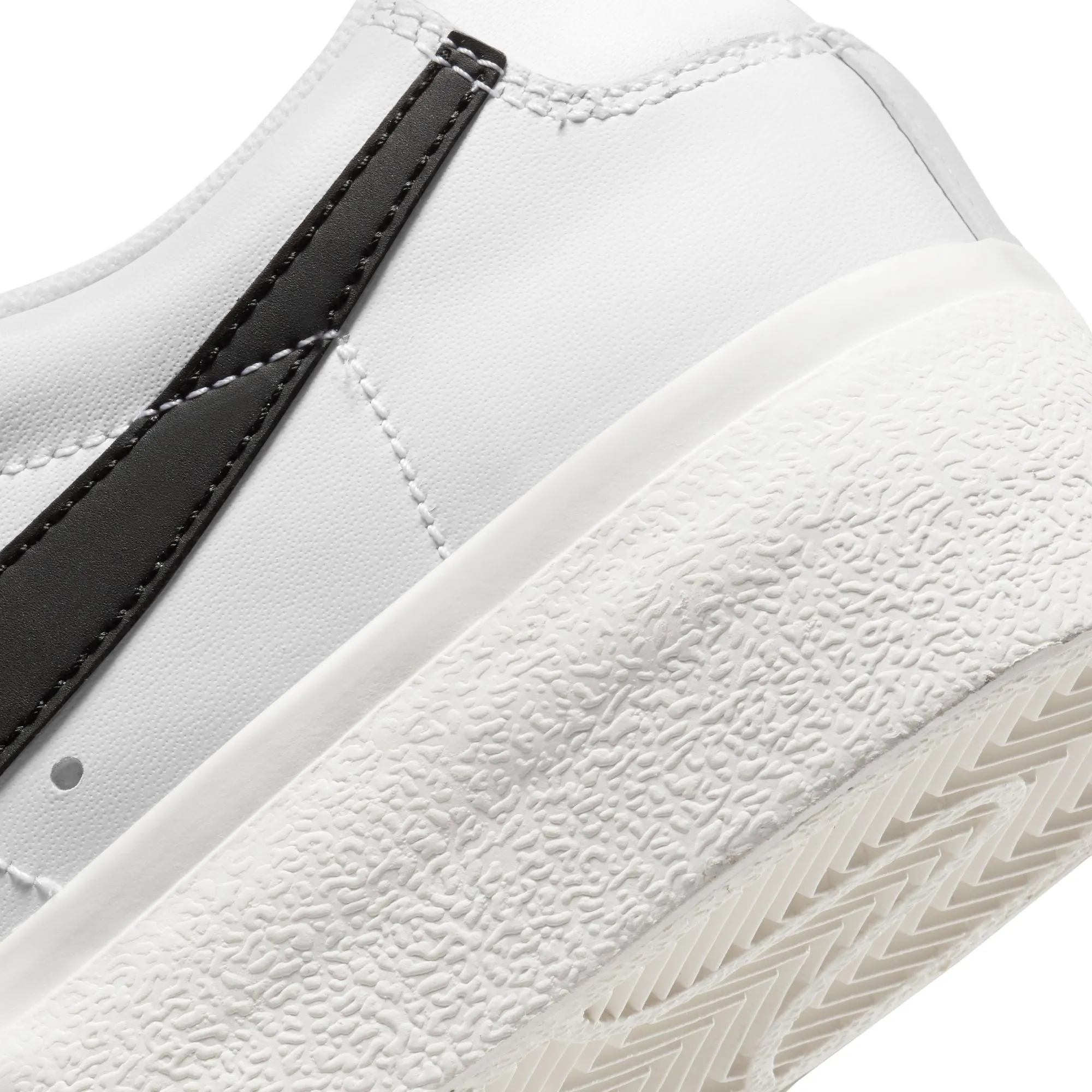 Nike Women Blazer Low Platform White/Black-Sail-Team Orange
