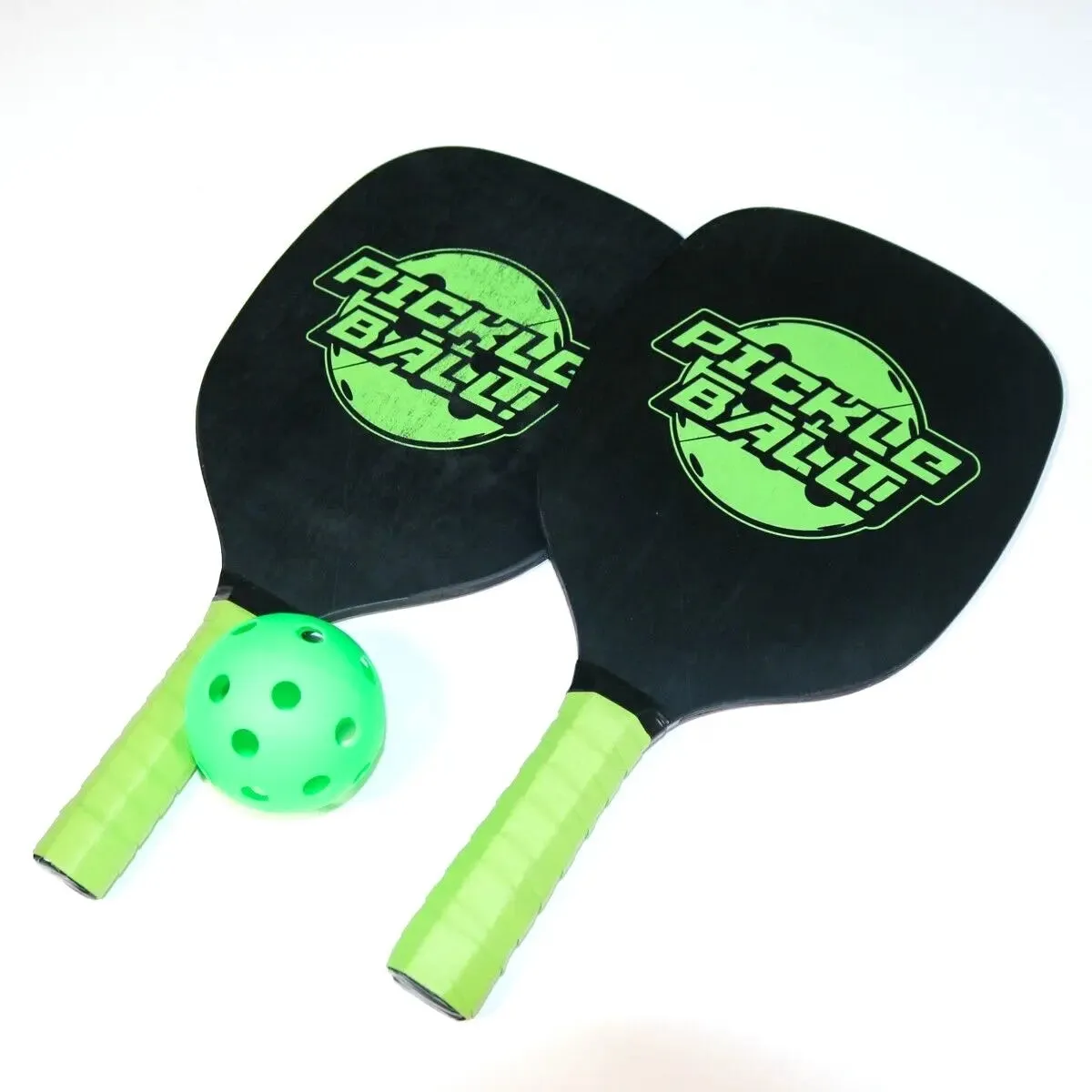 Pickleball Set - 2 Paddles 1 Pickleball