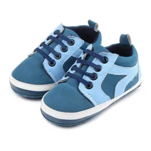 SOCCER LACE UP SHOES
